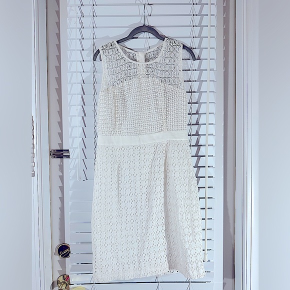 Elegant White Calvin Klein Eyelet White Dress, Size 8 - Picture 1 of 3
